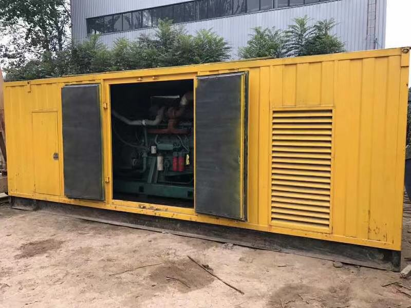 港口镇柴油发电机组滤清器内充满机油但压力不足如何进行故障排查？