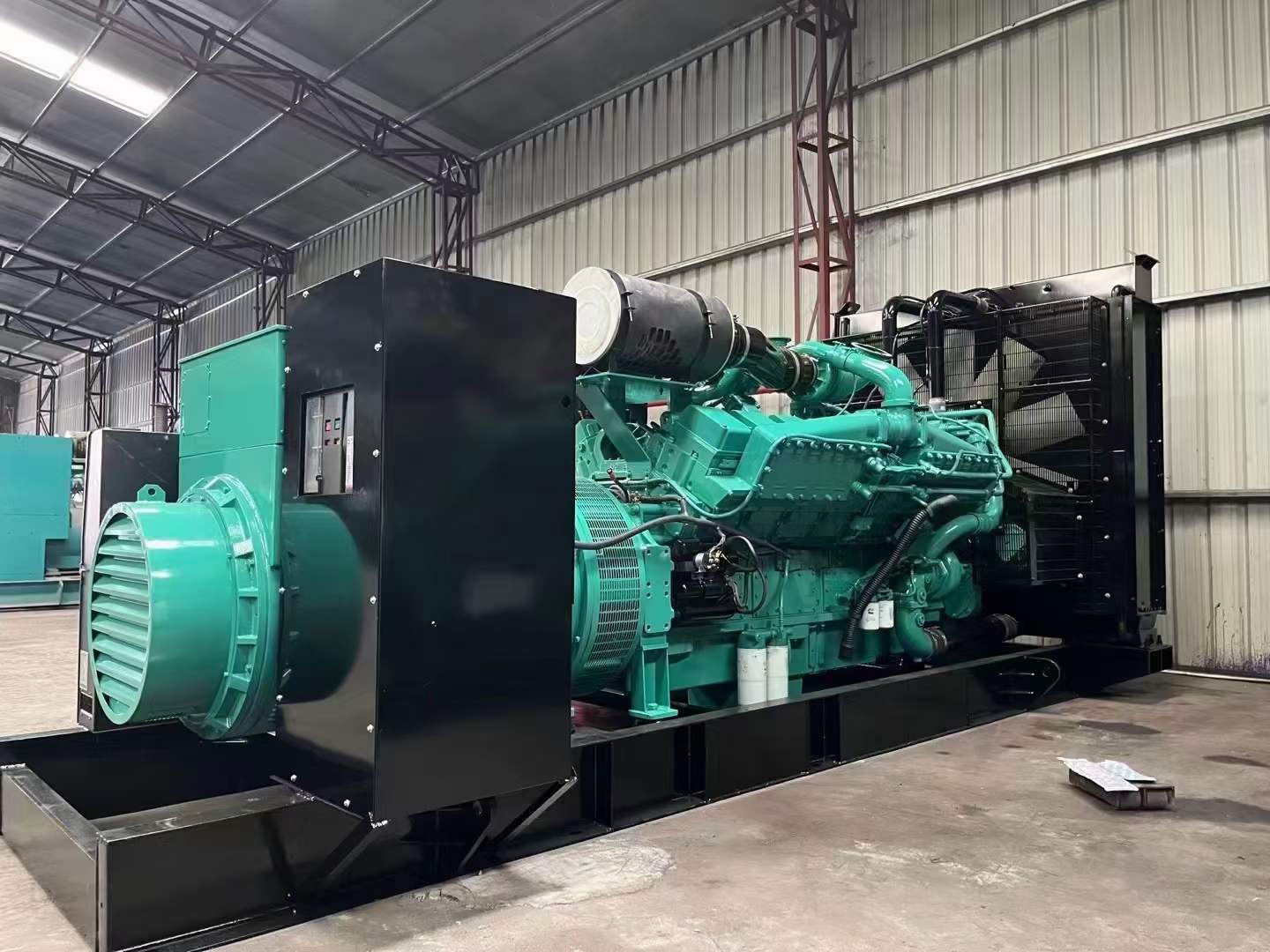 港口镇如何降低 800kW 柴油发电机输出电流的波动？