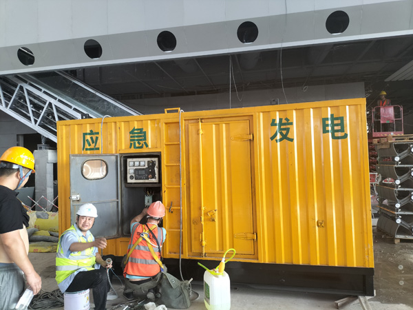 港口镇怎样判断空气滤清器是否需要更换？